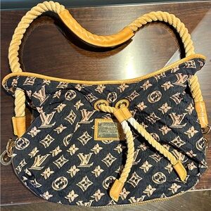 LOUIS VUITTON BULLES